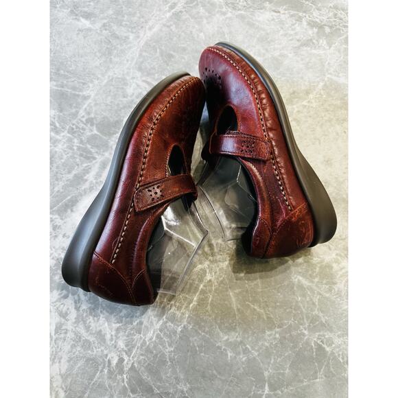 SAS SZ 10M Willow Brown Leather T-Strap Loafers Comfort Shoe Walking Cushion - Picture 4 of 9